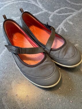 Ecco Arizona Shoes Women's 10-10.5 Gray Nubuck Flat Mary Jane Comfort Loafers